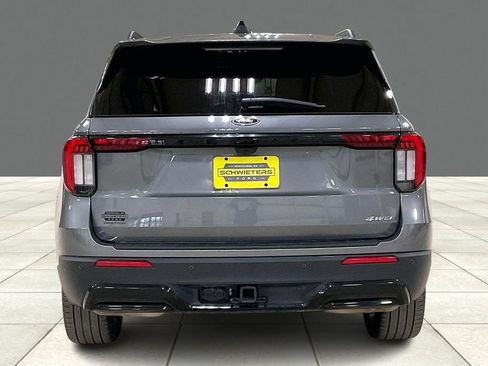 Certified 2025 Ford Explorer ST-Line w/ ST-Line Street Pack image 4