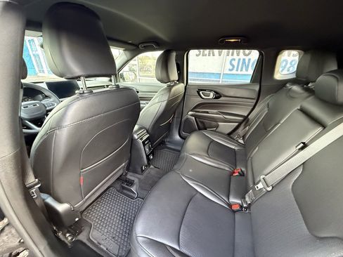 Used 2024 Jeep Compass Trailhawk image 26