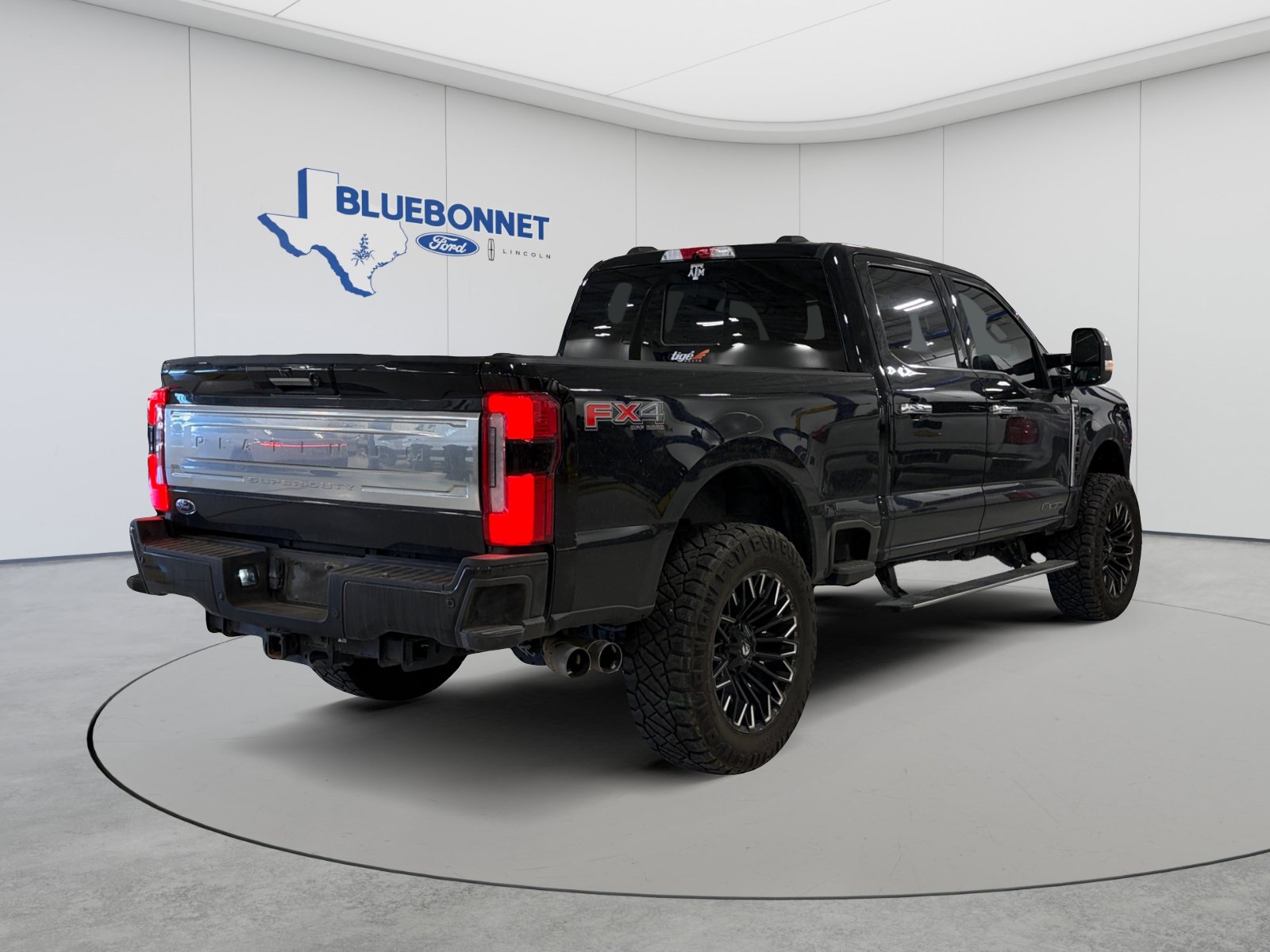 Used 2024 Ford F250 Platinum AWD/4WD image 5