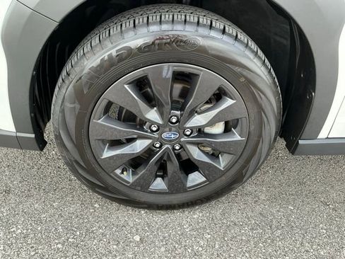 Certified 2025 Subaru Outback Onyx Edition AWD/4WD image 9