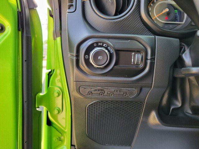 Used 2025 Jeep Wrangler Unlimited Rubicon 392 AWD/4WD image 17