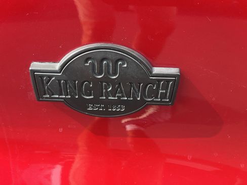 Used 2021 Ford Explorer King Ranch w/ Premium Technology Package AWD/4WD image 35