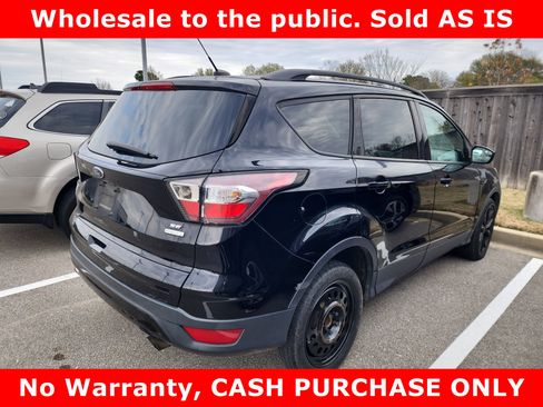 Used 2018 Ford Escape SE w/ SE Sport Appearance Package image 7