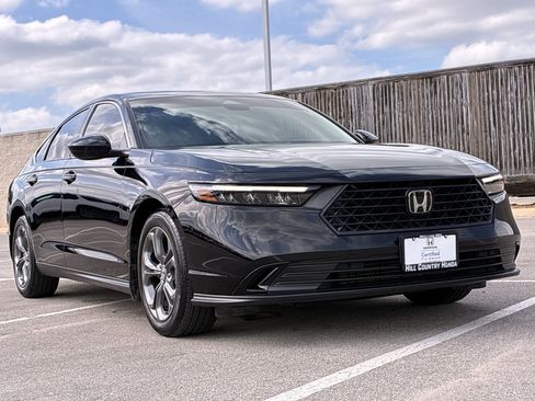 Certified 2023 Honda Accord EX image 10