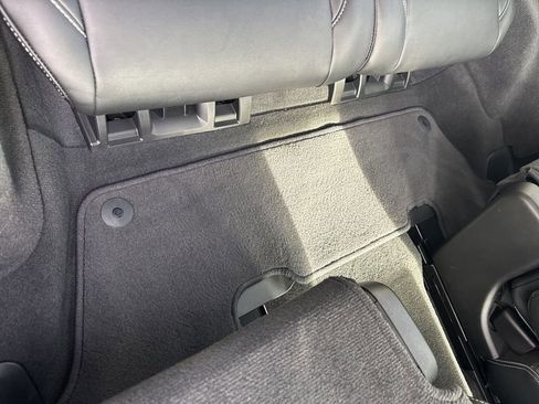 Used 2023 Jeep Grand Cherokee L Overland w/ Luxury Tech Group IV image 24