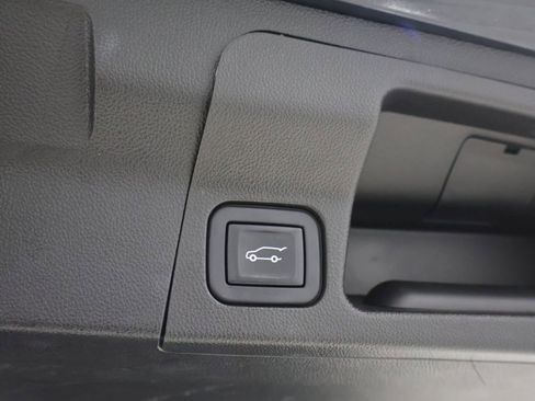 Used 2022 GMC Acadia SLE w/ Driver Convenience Package AWD/4WD image 21