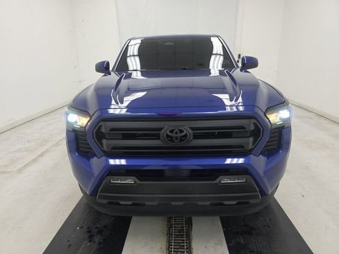 Used 2025 Toyota Tacoma SR5 RWD image 3