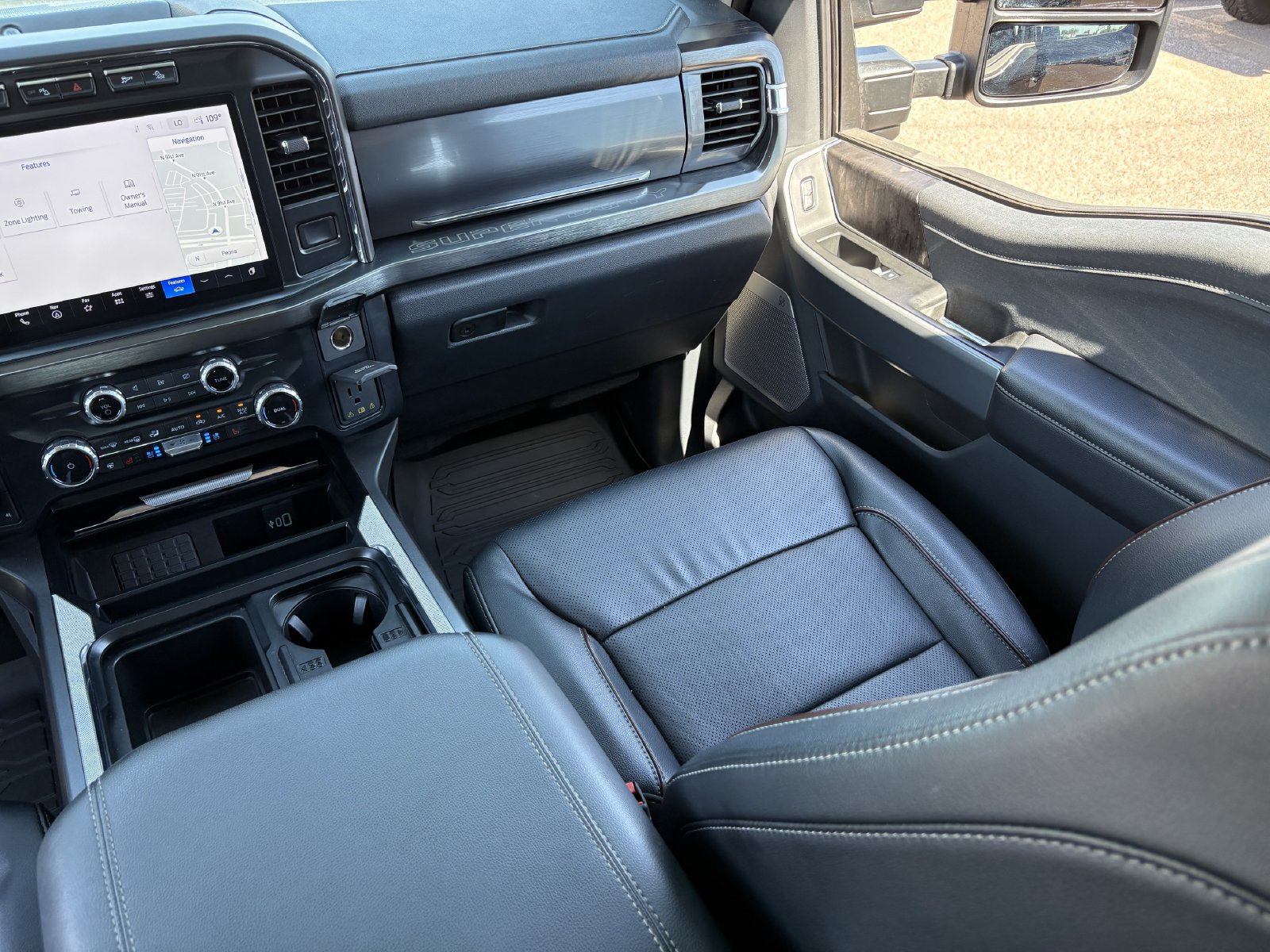 Certified 2023 Ford F250 Lariat w/ Lariat Ultimate Package AWD/4WD image 17
