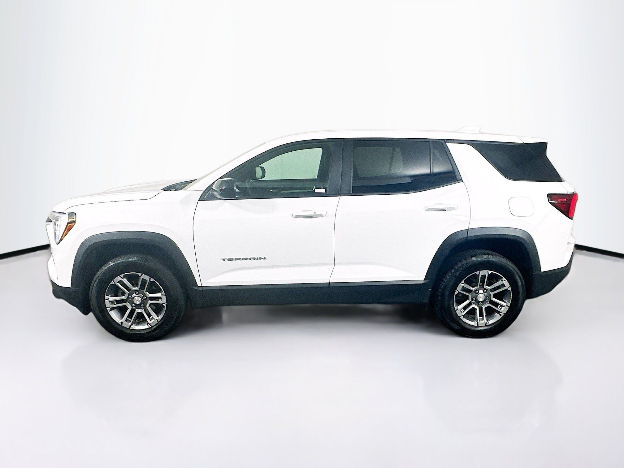 Used 2026 GMC Terrain Elevation FWD image 4