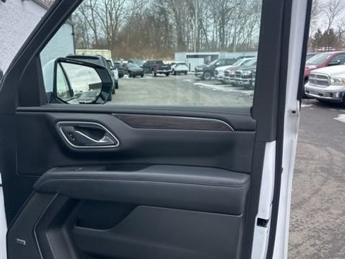 Used 2023 Chevrolet Tahoe Z71 w/ Luxury Package image 33