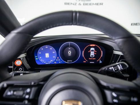 Used 2024 Porsche Macan 4 Electric image 22