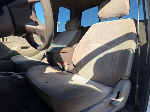 Used 2003 Toyota Tacoma PreRunner RWD image 10