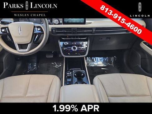 Used 2022 Lincoln Corsair FWD w/ Premium Package image 11