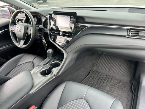 Used 2022 Toyota Camry SE image 30