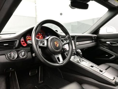 Certified 2018 Porsche 911 Targa 4 GTS AWD/4WD image 4