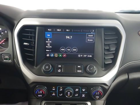 Certified 2023 GMC Acadia SLE w/ Driver Convenience Package image 22