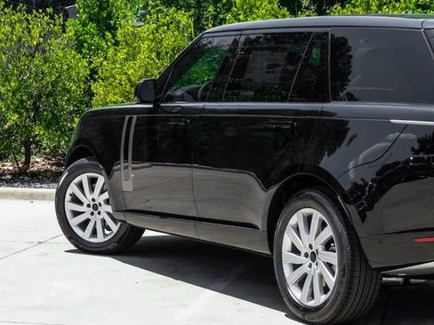 New 2026 Land Rover Range Rover Long Wheelbase SE AWD/4WD image 13