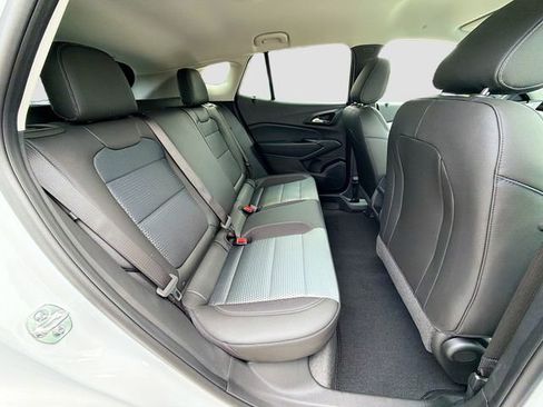 New 2026 Chevrolet Trax LT FWD image 27