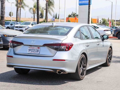 Used 2025 Honda Civic Sport image 9