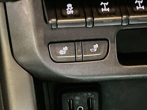 Used 2020 Chevrolet Colorado ZR2 w/ ZR2 Midnight Special Edition AWD/4WD image 20