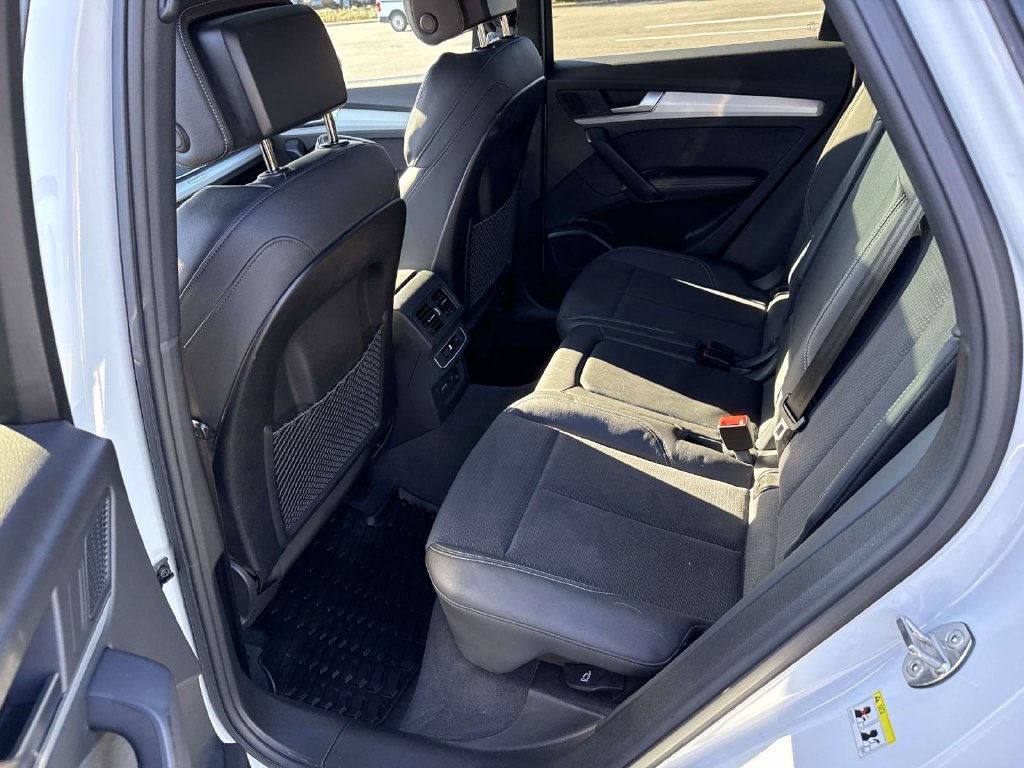 Used 2023 Audi Q5 e Premium Plus AWD/4WD image 10