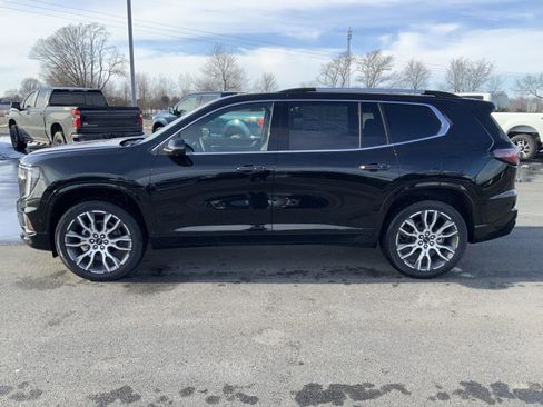 New 2026 GMC Acadia Denali Ultimate w/ LPO, Floor Liner Package image 10