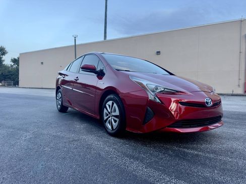 Used 2016 Toyota Prius Four Touring FWD image 14