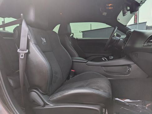 Used 2022 Dodge Challenger R/T Scat Pack w/ Shaker Package RWD image 6
