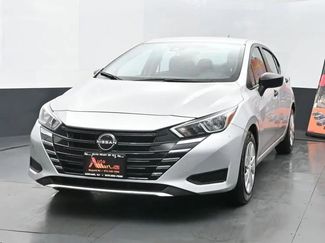 Used 2024 Nissan Versa S image 1