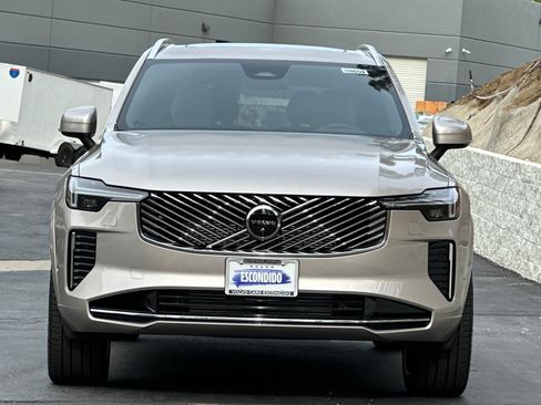 New 2026 Volvo XC90 T8 Plus AWD/4WD image 6