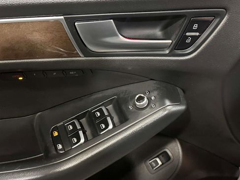 Used 2016 Audi Q5 2.0T Premium Plus w/ Technology Package image 11