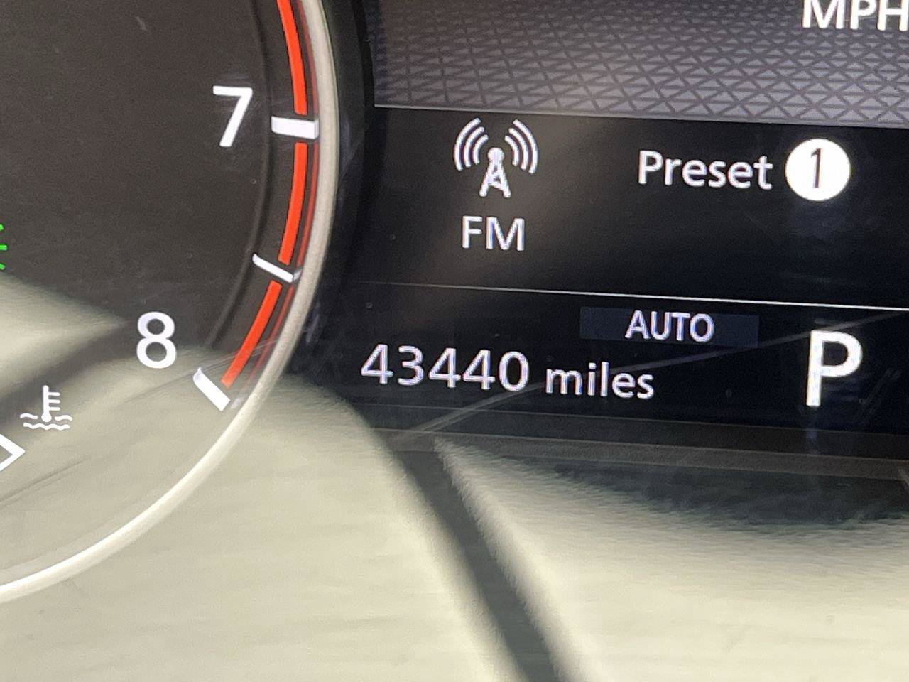 Used 2021 Nissan Rogue S AWD/4WD image 12
