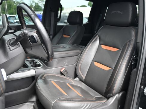 Used 2021 GMC Sierra 1500 AT4 w/ AT4 Premium Package AWD/4WD image 7