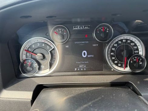 Used 2018 RAM 2500 Laramie AWD/4WD image 11