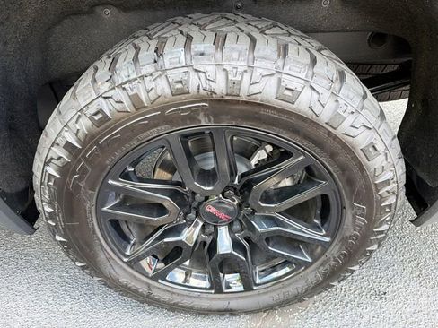 Used 2026 GMC Sierra 1500 Elevation w/ Elevation Premium Package AWD/4WD image 19