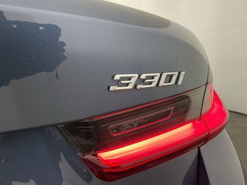 Certified 2025 BMW 330i 330i w/ M Sport Package image 30