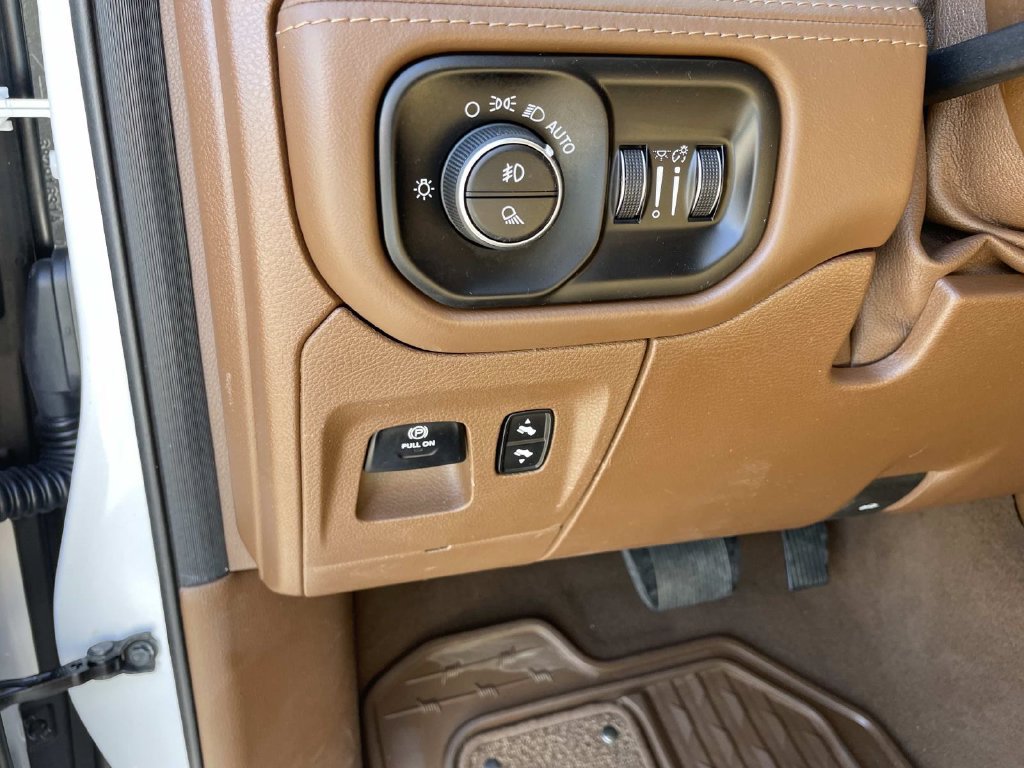 Used 2019 RAM 1500 Limited AWD/4WD image 37