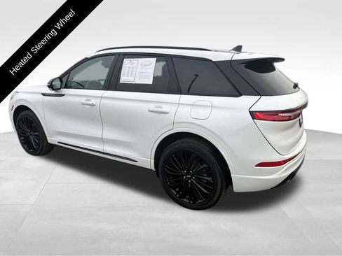 Used 2023 Lincoln Corsair Reserve w/ Equipment Group 201A image 4