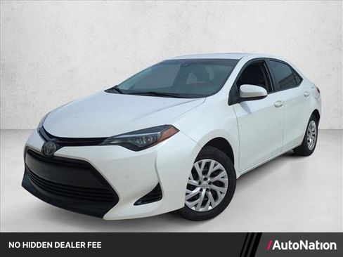 Certified 2018 Toyota Corolla LE FWD image 1