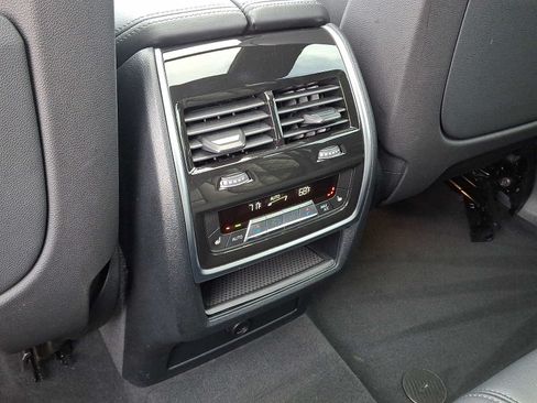 Used 2023 BMW X5 xDrive40i w/ Premium Package AWD/4WD image 11