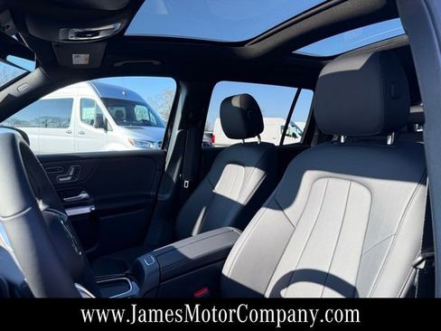 New 2026 Mercedes-Benz GLB 250 4MATIC image 14