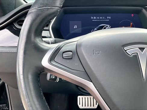 Used 2020 Tesla Model S Performance image 21