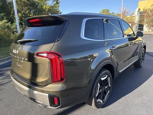 New 2025 Kia Telluride S image 5