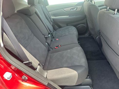 Used 2016 Nissan Rogue S AWD/4WD image 11