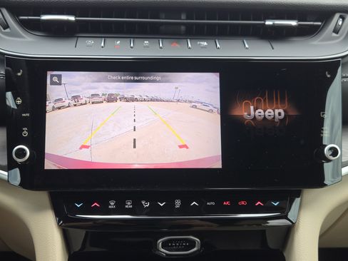 New 2026 Jeep Grand Cherokee L Limited AWD/4WD image 15