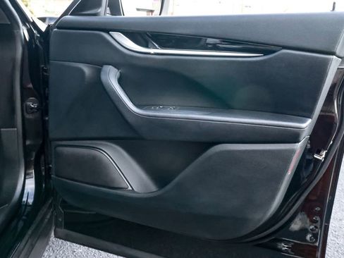 Used 2021 Maserati Levante image 23