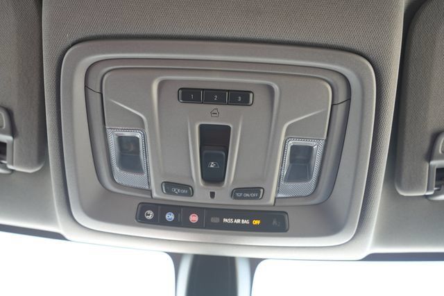 Used 2020 Chevrolet Silverado 1500 RST AWD/4WD image 27