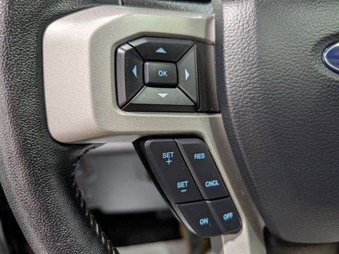 Used 2022 Ford F250 Lariat w/ Lariat Ultimate Package image 25