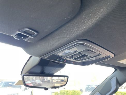 Used 2024 GMC Sierra 1500 AT4 w/ Technology Package image 20