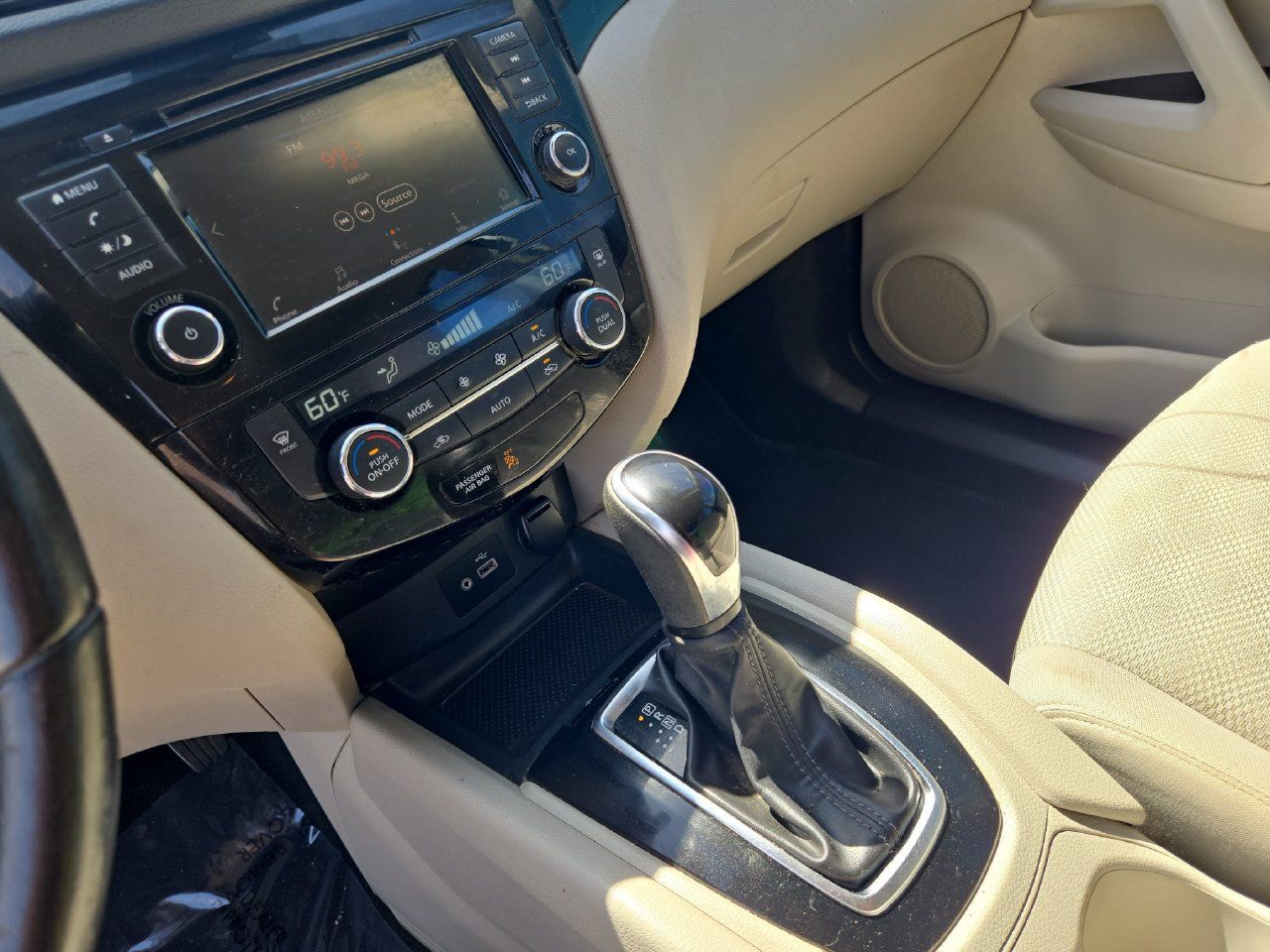 Used 2021 Nissan Rogue Sport SV FWD image 17